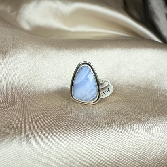 Natural Blue Lace Agate Trillion Cut Gemstone Silver Ring Artisan Jewelry Size 6 - Picture 1 of 5